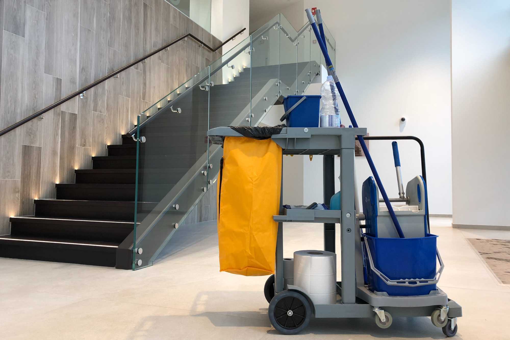 You are currently viewing How to clean the common areas of a building?