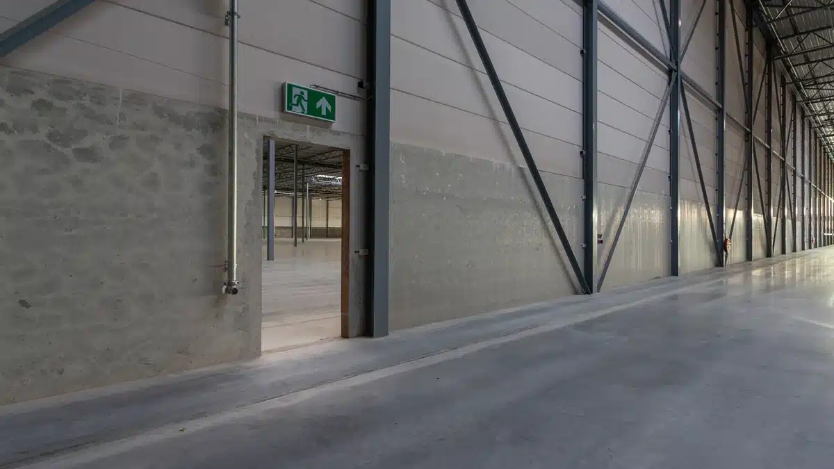 Warehouse interior with clear floor space